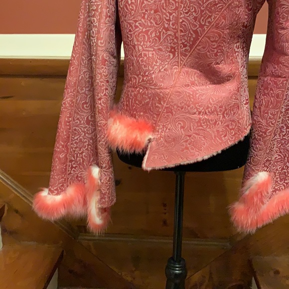 - Leather and Fur Jacket- - Picture 8 of 11